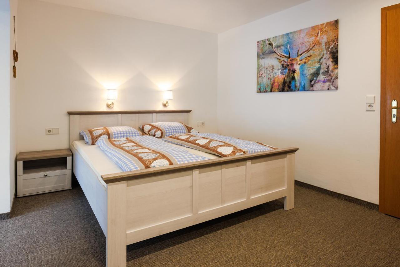 ルーポルディングHaus Dippel Am Kurpark Inklusive Chiemgaukarteアパートメント エクステリア 写真