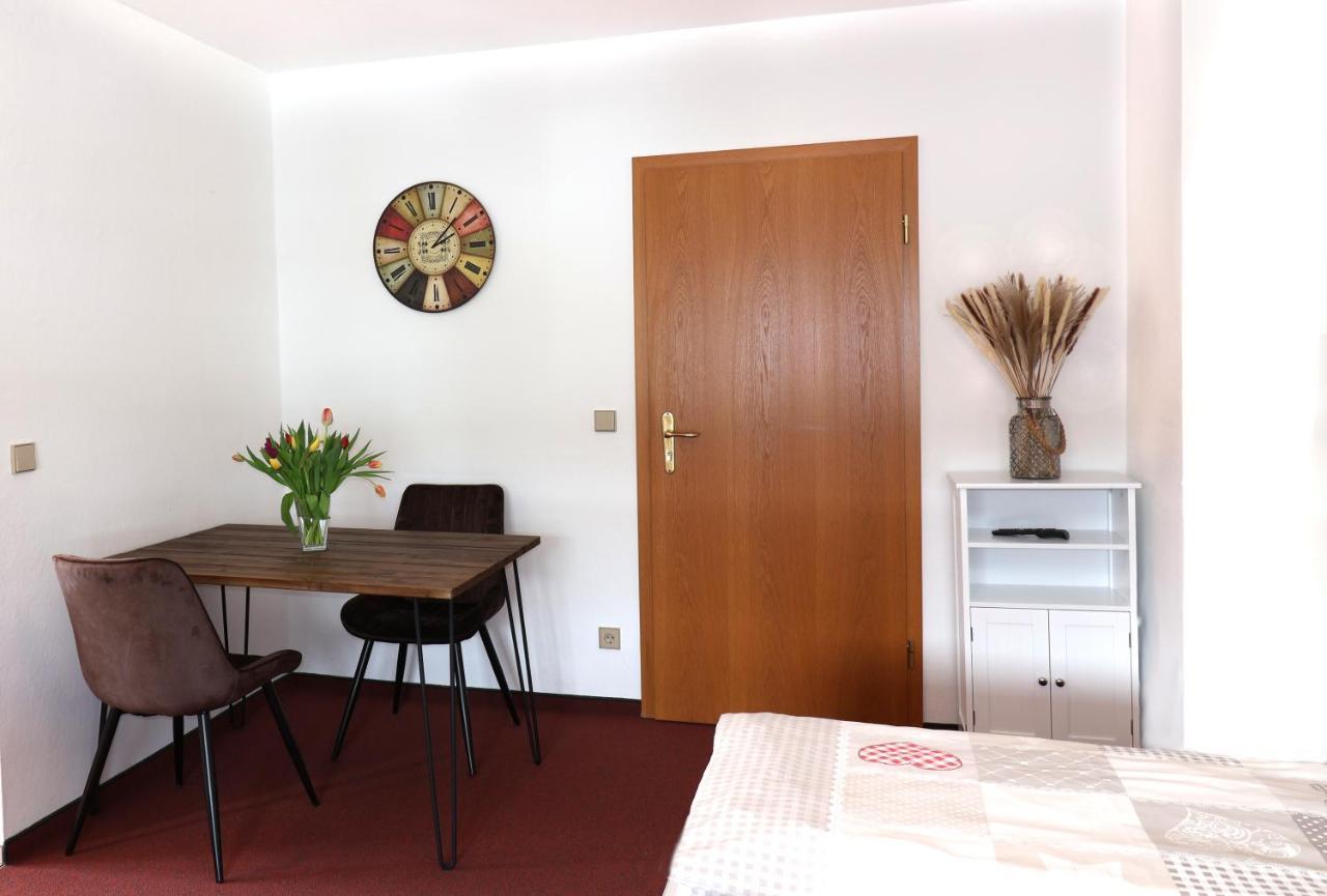 ルーポルディングHaus Dippel Am Kurpark Inklusive Chiemgaukarteアパートメント エクステリア 写真